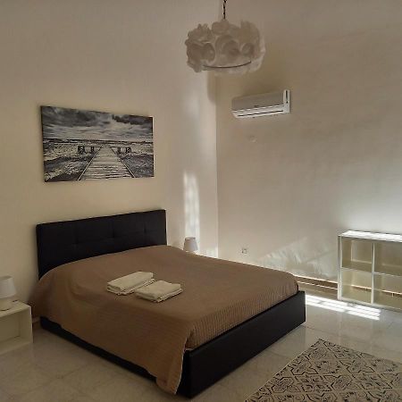 Di Fronzo Guest House T Triggiano Zewnętrze zdjęcie